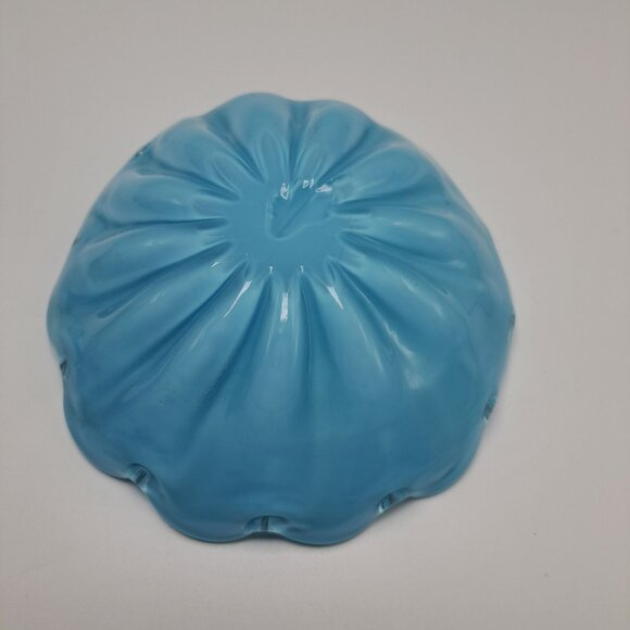 Vintage Blue Murano Glass Scalloped Decorative Bowl With Gold Accents - Picture 12 of 15